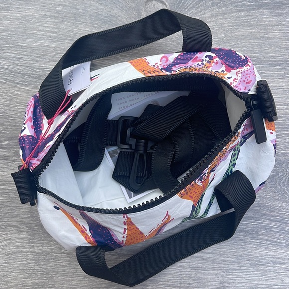 Aloha Collection Mini Mini Duffle, Paradise on Repeat - Picture 7 of 7